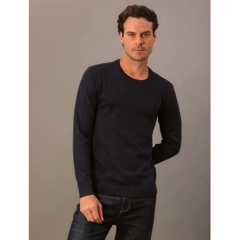 SUETER TRICOT COM DECOTE REDONDO E LOGO